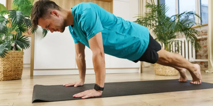 Saiba quantas pranchas tem de fazer por semana para tonificar a barriga