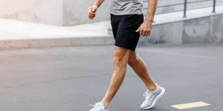 ‘Fart walks’? As caminhadas onde não prende nada podem ser benéficas