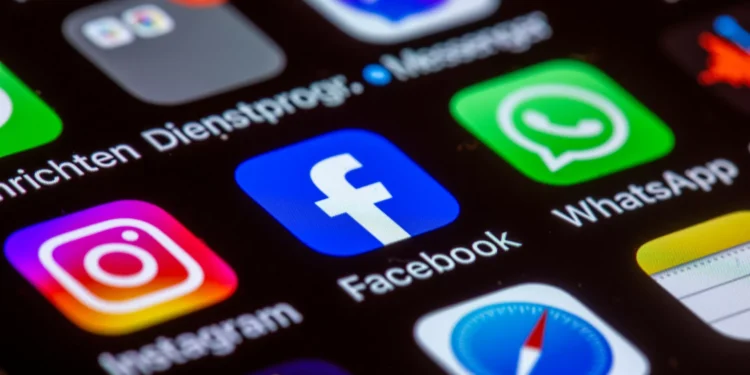 Políticos portugueses renderam-se às redes sociais ao estilo ‘influencer’