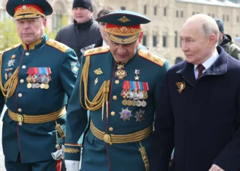 Putin demite comandante das forças terrestres do exército russo