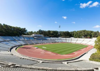 O que saber se vai ao Benfica-Sporting: De cortes de trânsito às entradas