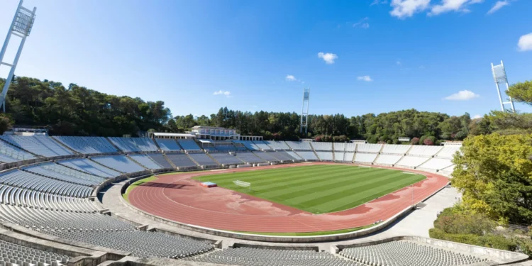 O que saber se vai ao Benfica-Sporting: De cortes de trânsito às entradas