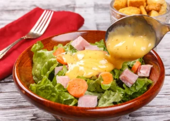 Pare de usar estes molhos. A sua digestão vai agradecer (e muito)