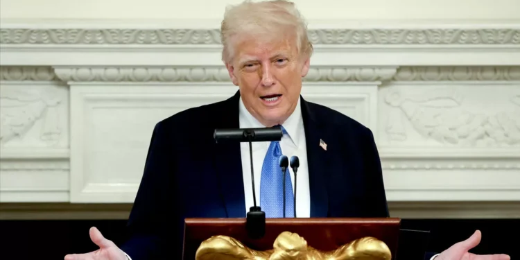 Governo dos EUA ordena a embaixadas que parem processos de vistos de estudantes