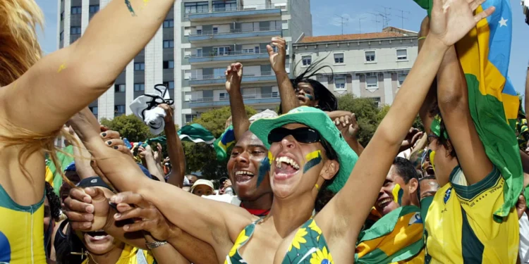 Embaixador do Brasil em Portugal pediu reunião sobre deportações