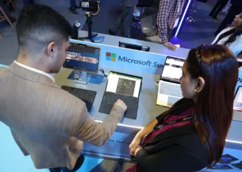 Microsoft corta 6.000 postos de trabalho em várias regiões