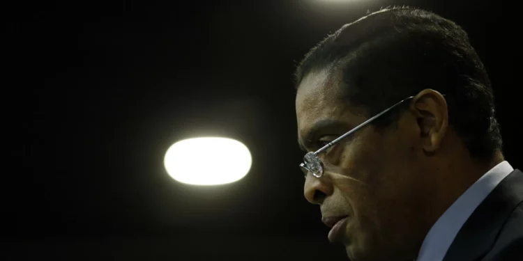 Ricardo Salgado e Álvaro Sobrinho começam a ser julgados no caso BES Angola