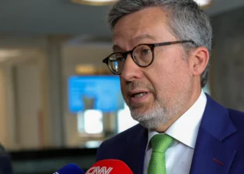 Foi “um erro” Lisboa aceitar transferência de competências na educação