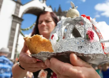 Festas do Espírito Santo de Ponta Delgada com cerca de 30 eventos