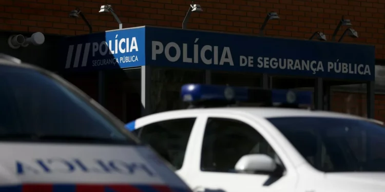 Trio em fuga após atropelar PSP (e deixá-lo em estado grave) em Lisboa