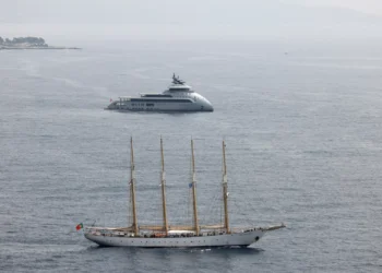 Navio português encabeça desfile inaugural da Conferência da ONU