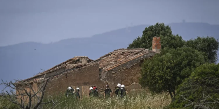 Buscas por Madeleine McCann em ruínas e poços. As imagens do 1.º dia