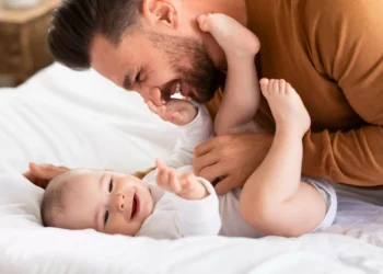 Quatro signos do zodíaco que são (ou serão) pais perfeitos