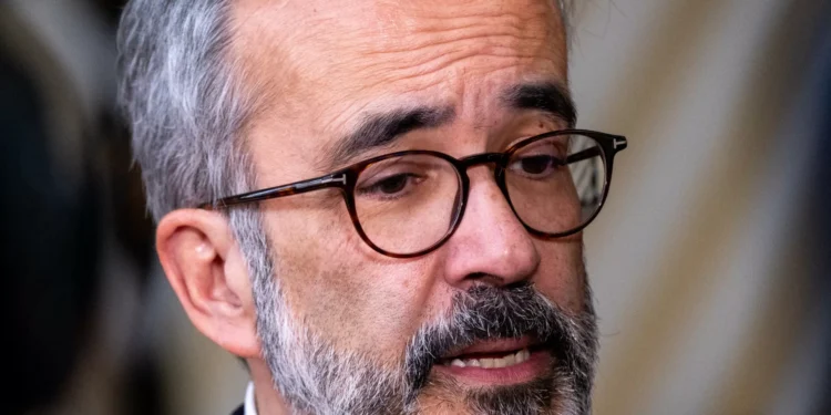 Rangel reitera meta de 2% em Defesa este ano e reconhece “esforço grande”