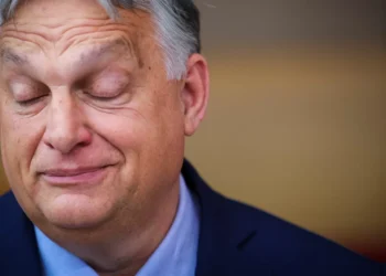 Hungria adia votação sobre lei que visa limitar financiamento estrangeiro