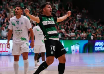 Sporting derrota Leões de Porto Salvo e joga final do futsal contra Benfica