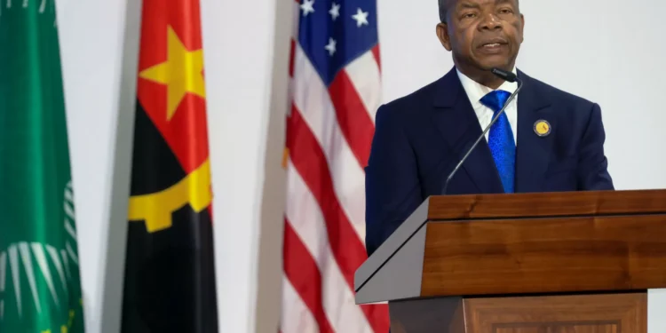 Marcelo anuncia que João Lourenço visita Portugal no final de julho