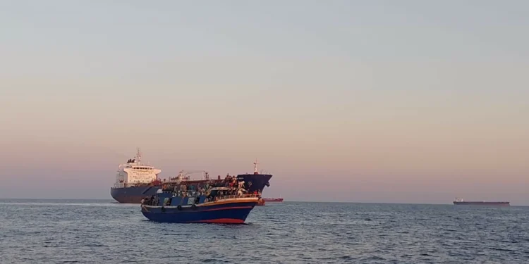 Polícia Marítima participa no resgate de 300 migrantes ao largo de Creta