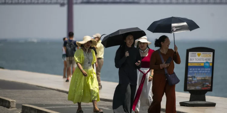 Calor deixa país ‘a vermelho’. Entre fenómenos e chuva, como está a ser?