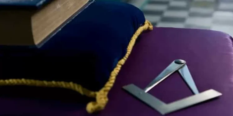 Três obediências maçónicas emitem (inédita) declaração em defesa da paz