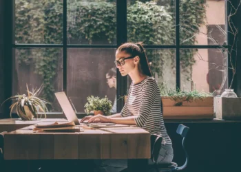 Quer vender o computador? Eis o que deve fazer para potenciar o preço