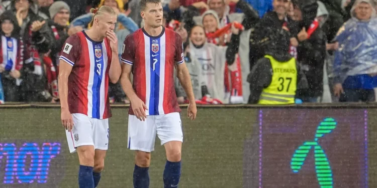 Dupla Haaland-Sorloth esmaga Itália no caminho para o Mundial 2026
