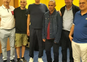 Utente internado há 16 anos realiza “sonho” de conhecer Andrea Bocelli