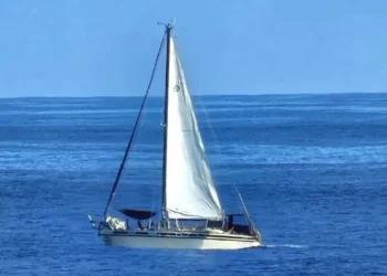 Marinha e PJ apreendem 1.650 quilos de cocaína em alto mar. Veja o vídeo