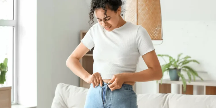 É possível ter uma hérnia por usar calças demasiado apertadas?