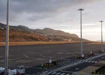Mais de 30 voos cancelados no Aeroporto da Madeira devido ao vento forte