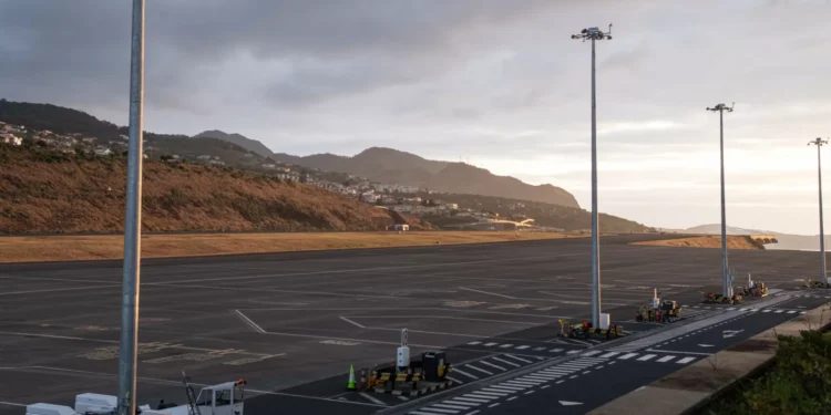 Mais de 30 voos cancelados no Aeroporto da Madeira devido ao vento forte