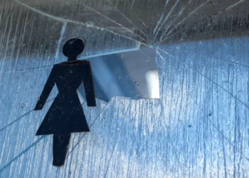 Ameaça e persegue mulher com quem tinha ‘caso’ após fim de relação