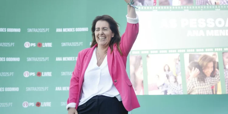 Mendes Godinho promete 10 mil casas em Sintra até 2030 e mais transportes