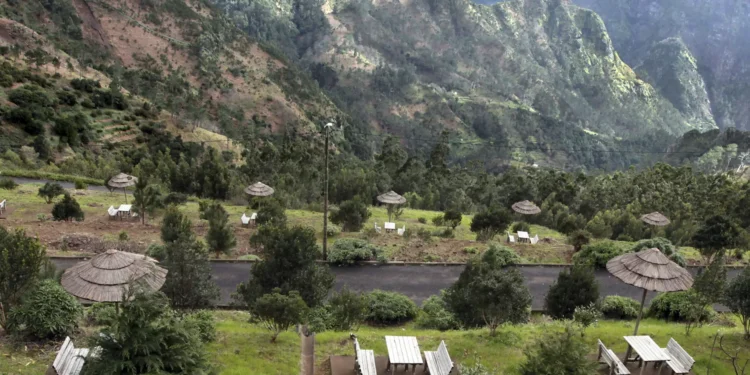Regiões montanhosas da Madeira sob aviso laranja devido ao tempo quente