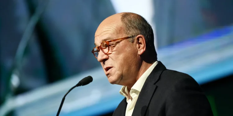 Marcelo elogia Carreiras e pede projetos de inclusão às empresas