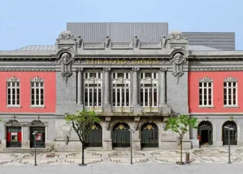 Ópera de Dino D’Santiago e nova peça de Marco Martins no Theatro Circo