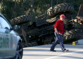 Idoso morre em despiste de trator agrícola em Moura
