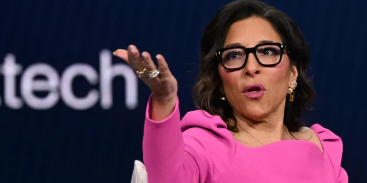 CEO do X demite-se após dois anos: “O melhor ainda está por chegar”