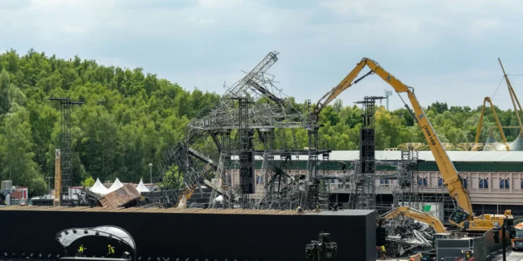 Mais de 850 DJ atuam desde hoje para 400 mil pessoas no Tomorrowland