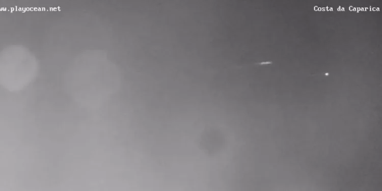 “Espetacular”. Meteoro avistado no céu durante a noite: Também viu?