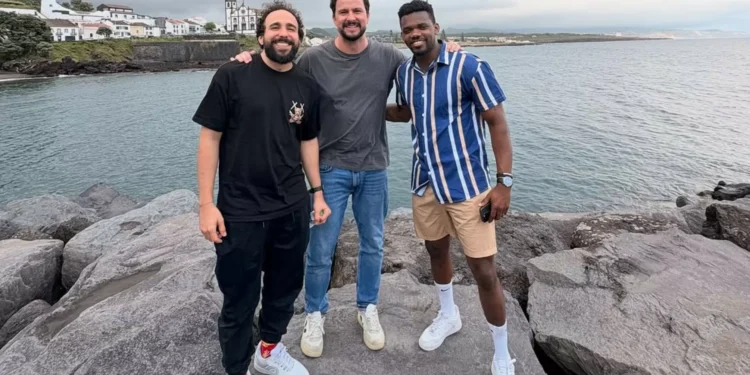 Hugo Sousa, Gilmário Vemba e Murilo Couto retidos à entrada de Moçambique