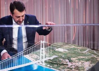 Itália quer incluir ponte de 13 mil milhões para a Sicília na despesa da NATO