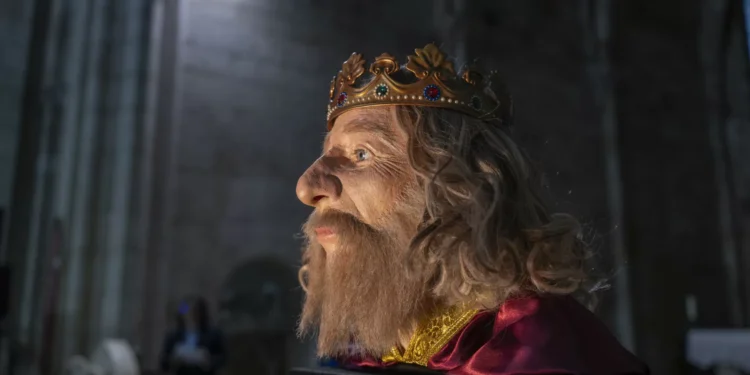 Espólio do túmulo de D. Dinis proposto para classificação patrimonial