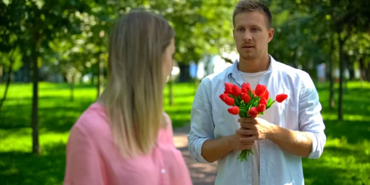 Mercúrio retrógrado traz de volta ex-parceiros para estes dois signos