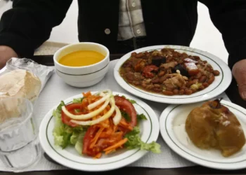 Famílias apoiadas com alimentos pela Cruz Vermelha aumentaram quase 60%