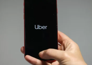 Uber desconhece viagem de norte-americana que acusa motorista de sequestro