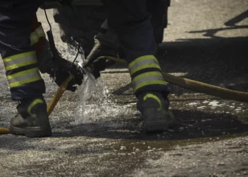 Incêndio em Santiago do Cacém “está confinado” e meios diminuíram