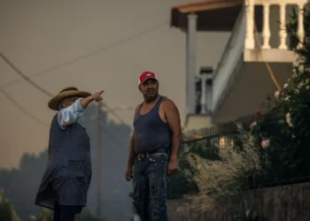 Incêndio. Retirados habitantes de duas aldeias de Sabrosa