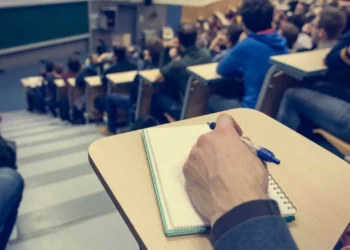 Proposta prevê coexistência de universidades e universidades politécnicas