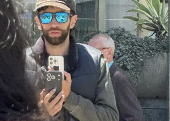 O iPhone 17 Pro foi avistado em público. Eis as imagens